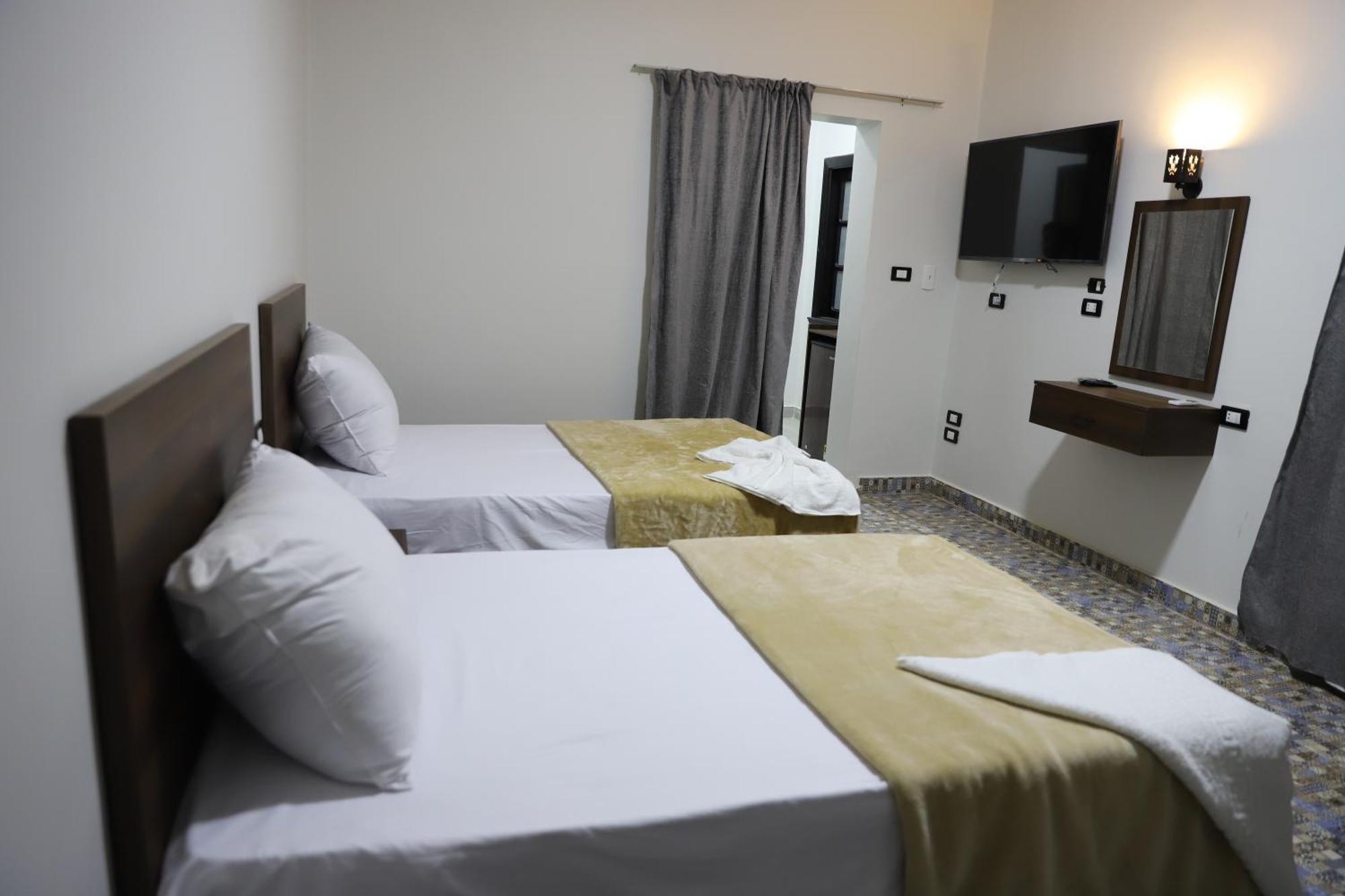 King Khufu Pyramids View Hotel Kafret el-Gabal Quarto foto