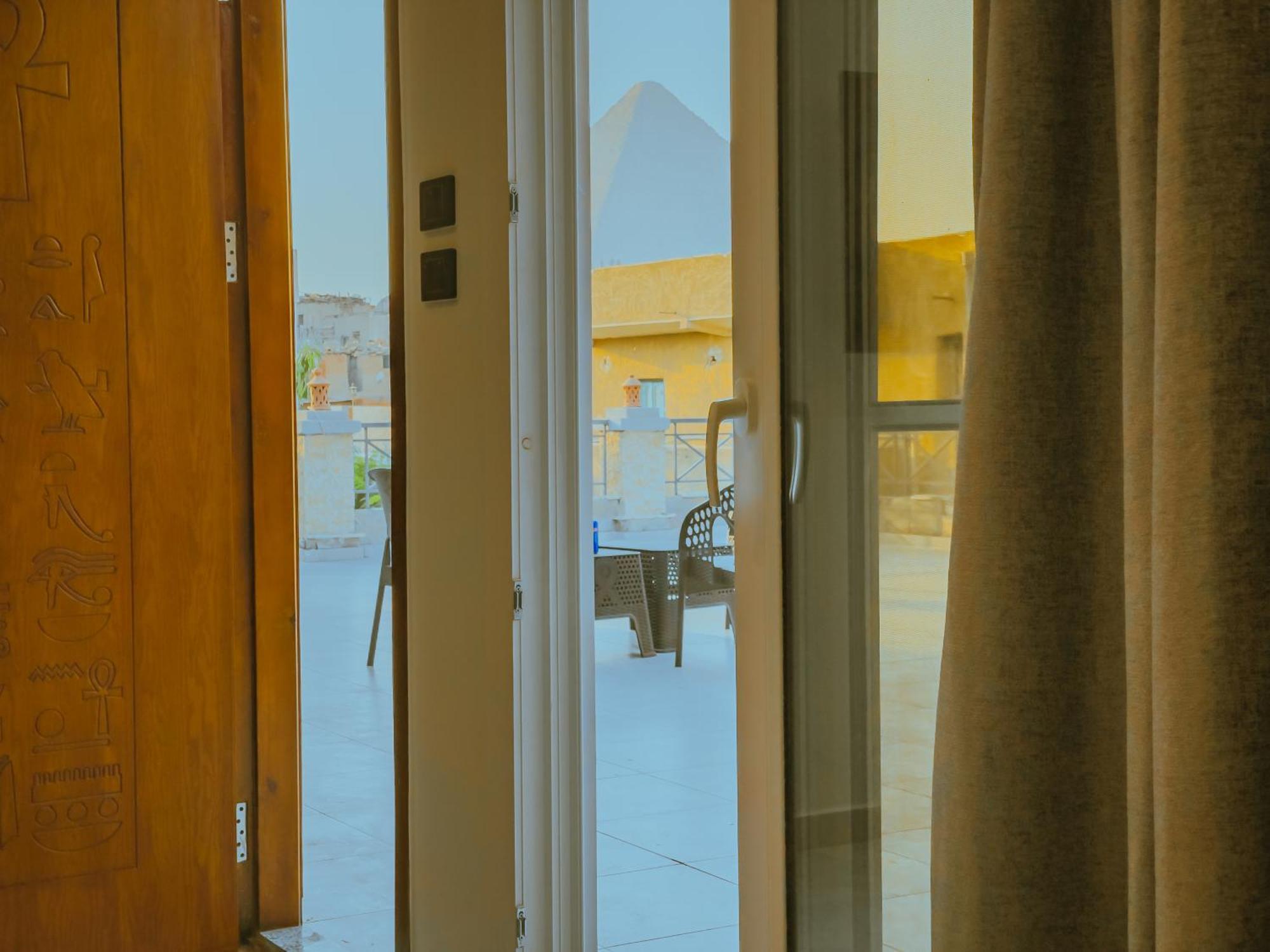 King Khufu Pyramids View Hotel Kafret el-Gabal Quarto foto